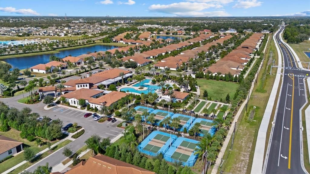 En Venta: $415,000 (3 camas, 2 baños, 2128 Pies cuadrados)