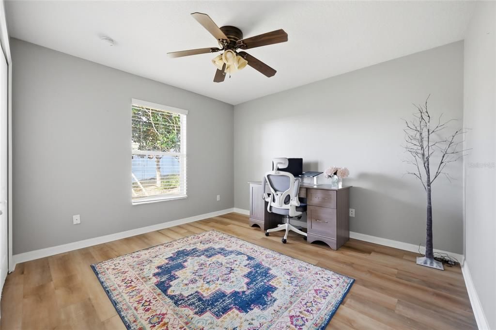 Под контрактом: $425,000 (3 спален, 2 ванн, 1760 Квадратных фут)