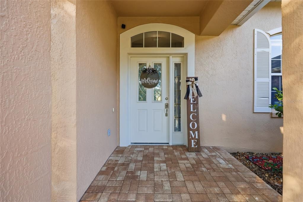 Под контрактом: $425,000 (3 спален, 2 ванн, 1760 Квадратных фут)