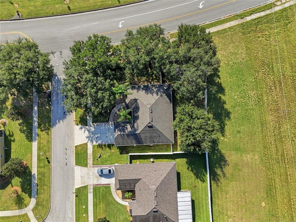 Под контрактом: $425,000 (3 спален, 2 ванн, 1760 Квадратных фут)