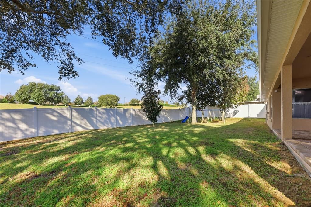 Под контрактом: $425,000 (3 спален, 2 ванн, 1760 Квадратных фут)