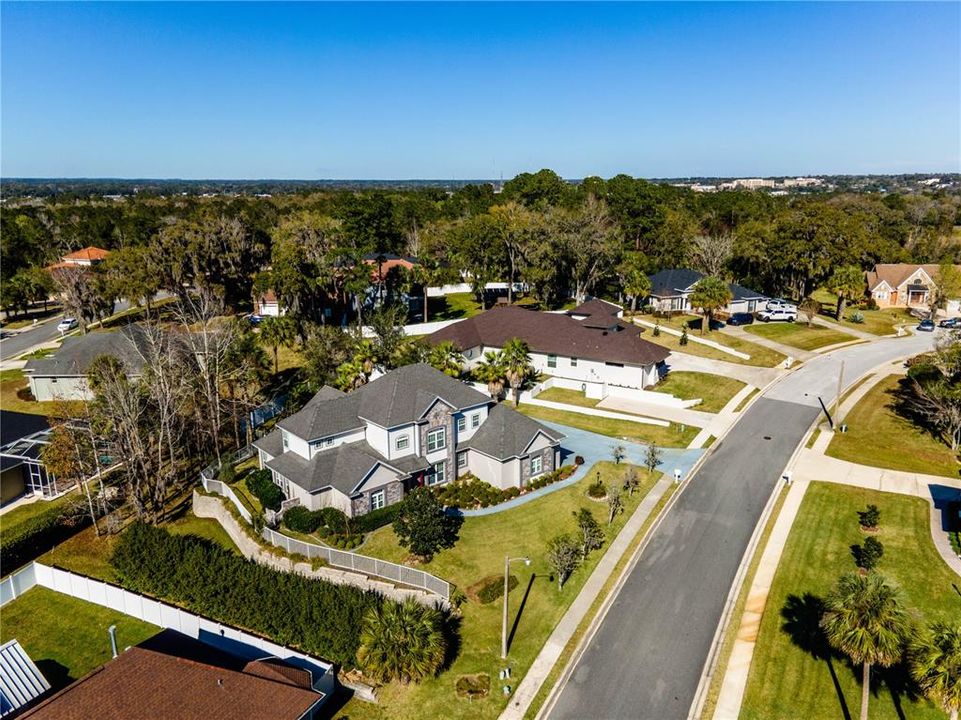 For Sale: $925,000 (4 beds, 4 baths, 2596 Square Feet)