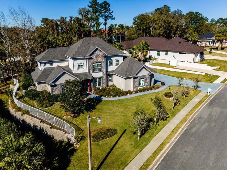 For Sale: $925,000 (4 beds, 4 baths, 2596 Square Feet)