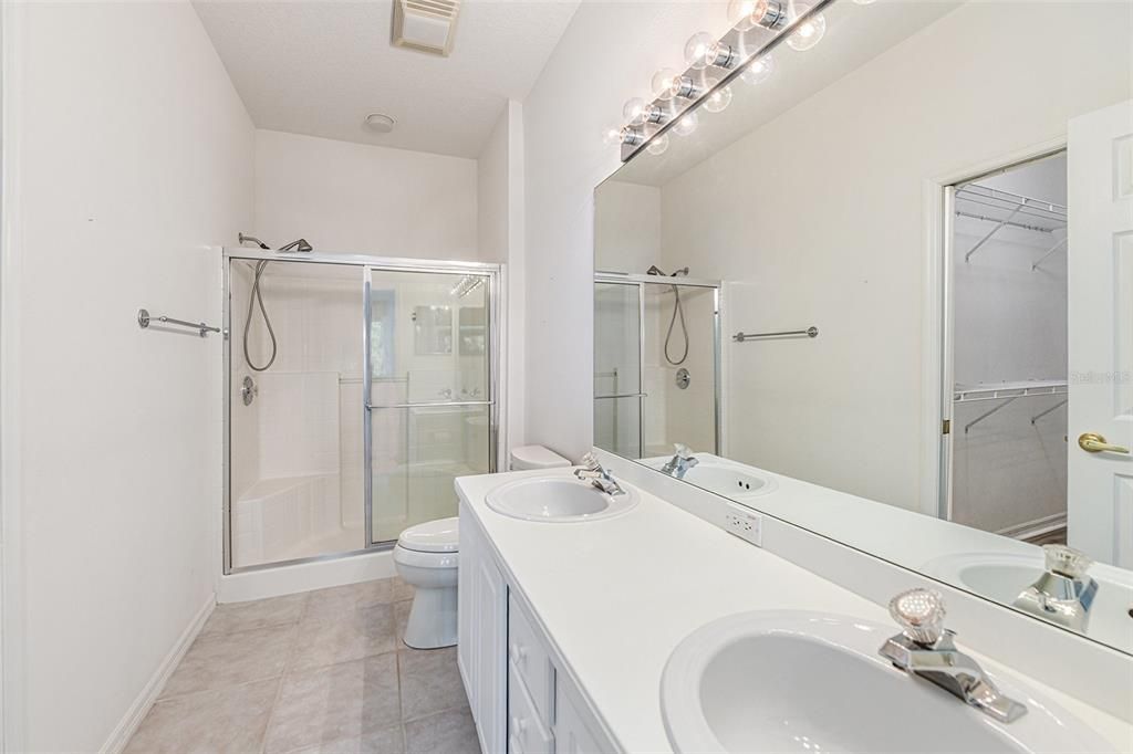 Active With Contract: $315,000 (2 beds, 2 baths, 1451 Square Feet)