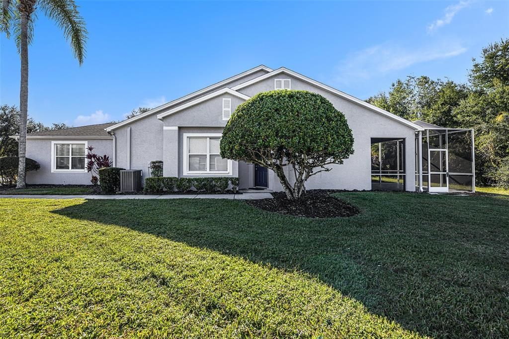 Active With Contract: $315,000 (2 beds, 2 baths, 1451 Square Feet)