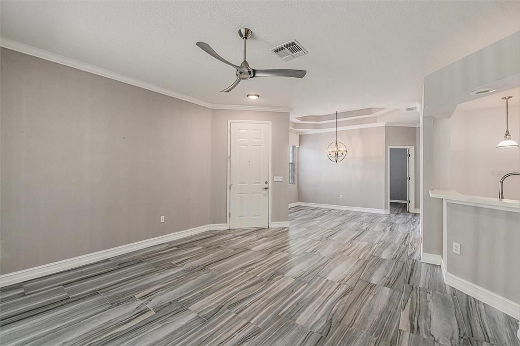 Active With Contract: $315,000 (2 beds, 2 baths, 1451 Square Feet)