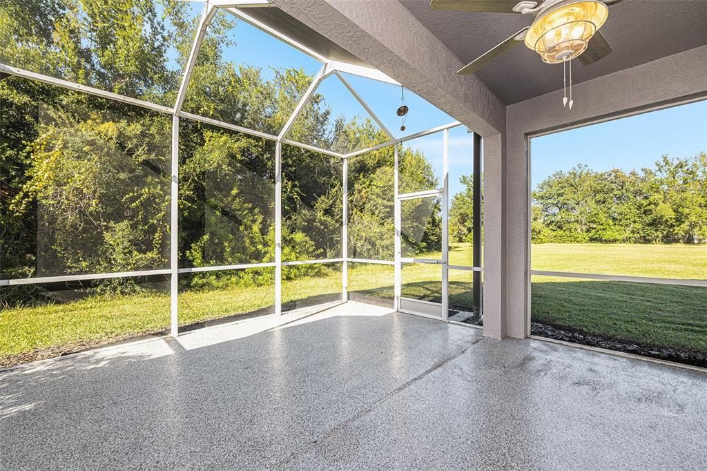 Active With Contract: $315,000 (2 beds, 2 baths, 1451 Square Feet)