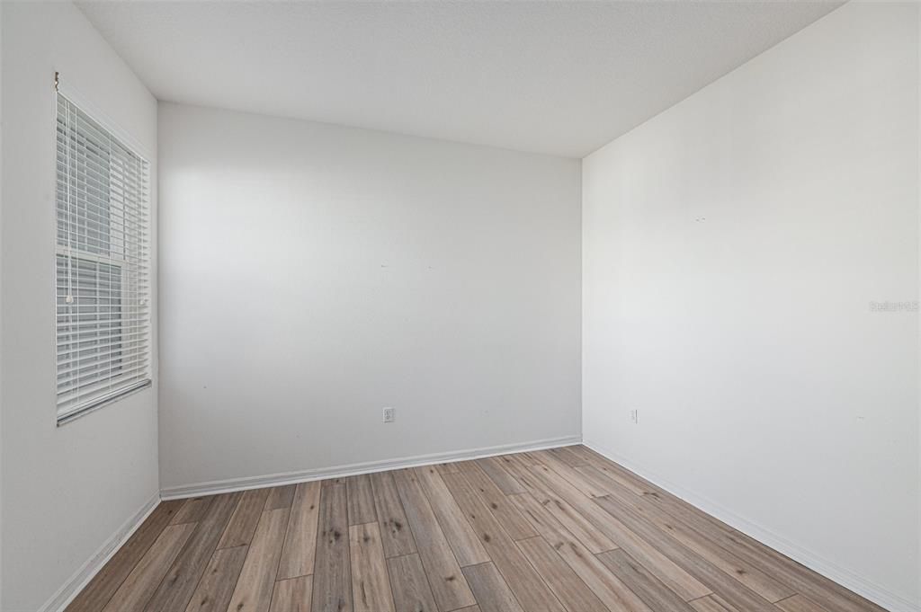 Active With Contract: $315,000 (2 beds, 2 baths, 1451 Square Feet)