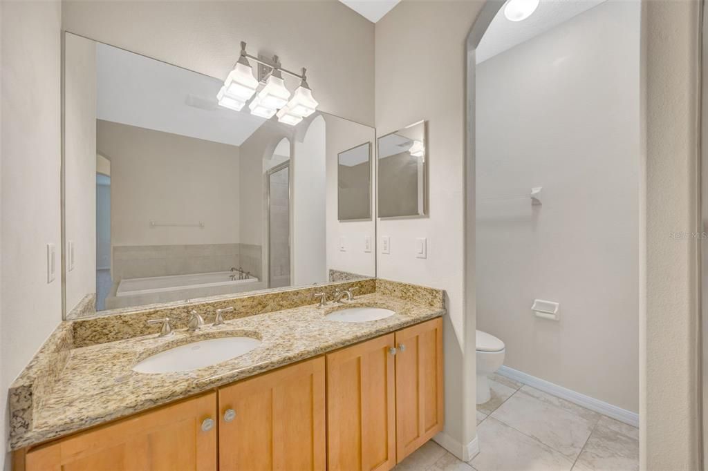 En Venta: $317,500 (2 camas, 2 baños, 1433 Pies cuadrados)