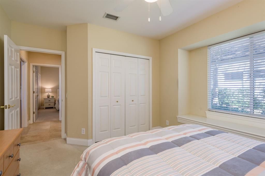 En Venta: $925,000 (4 camas, 3 baños, 3059 Pies cuadrados)