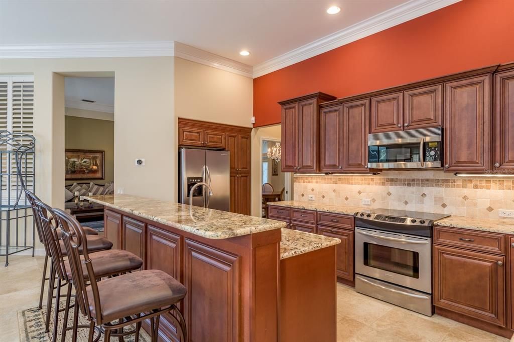 En Venta: $925,000 (4 camas, 3 baños, 3059 Pies cuadrados)