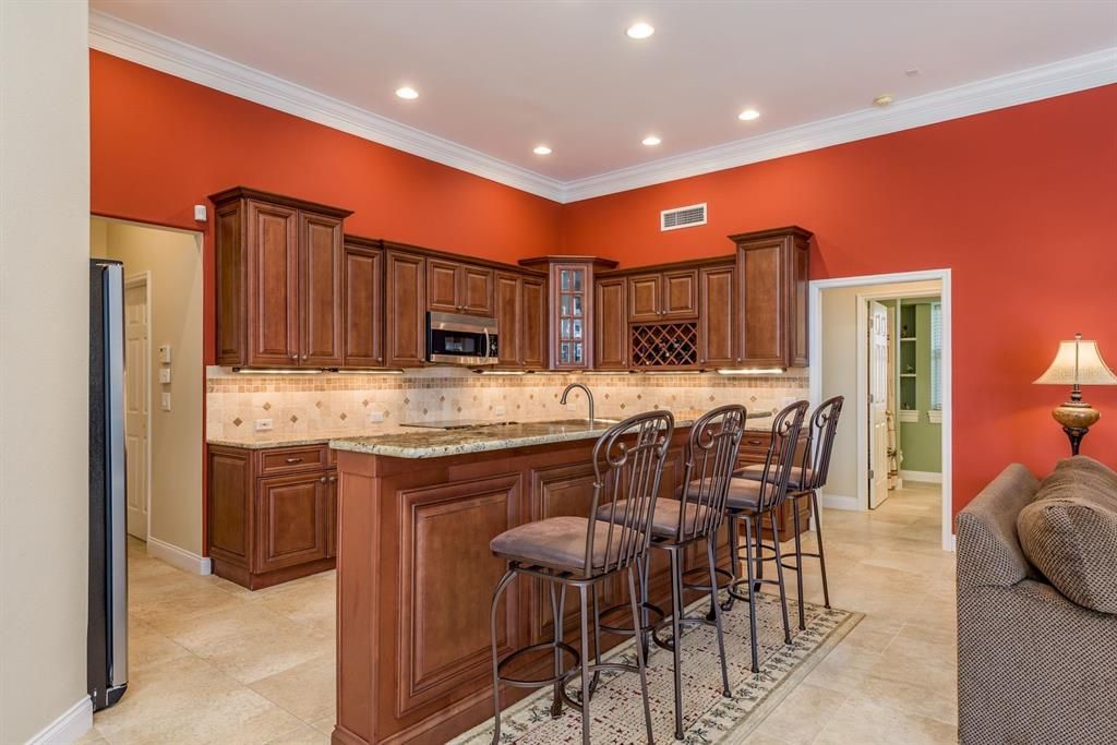 En Venta: $925,000 (4 camas, 3 baños, 3059 Pies cuadrados)