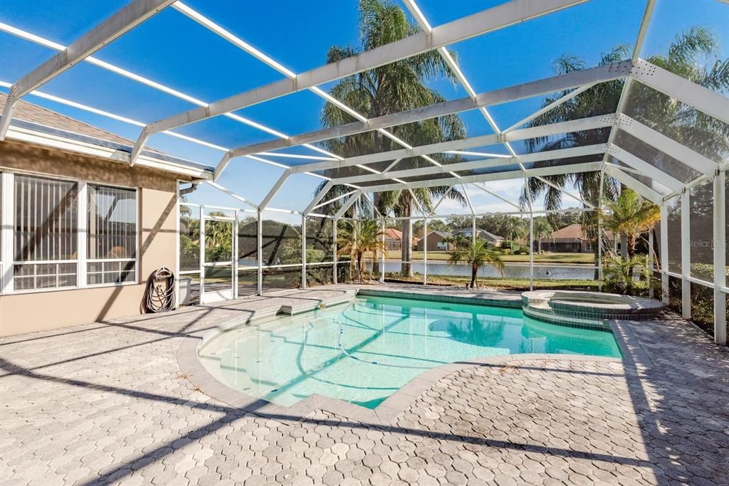 En Venta: $925,000 (4 camas, 3 baños, 3059 Pies cuadrados)