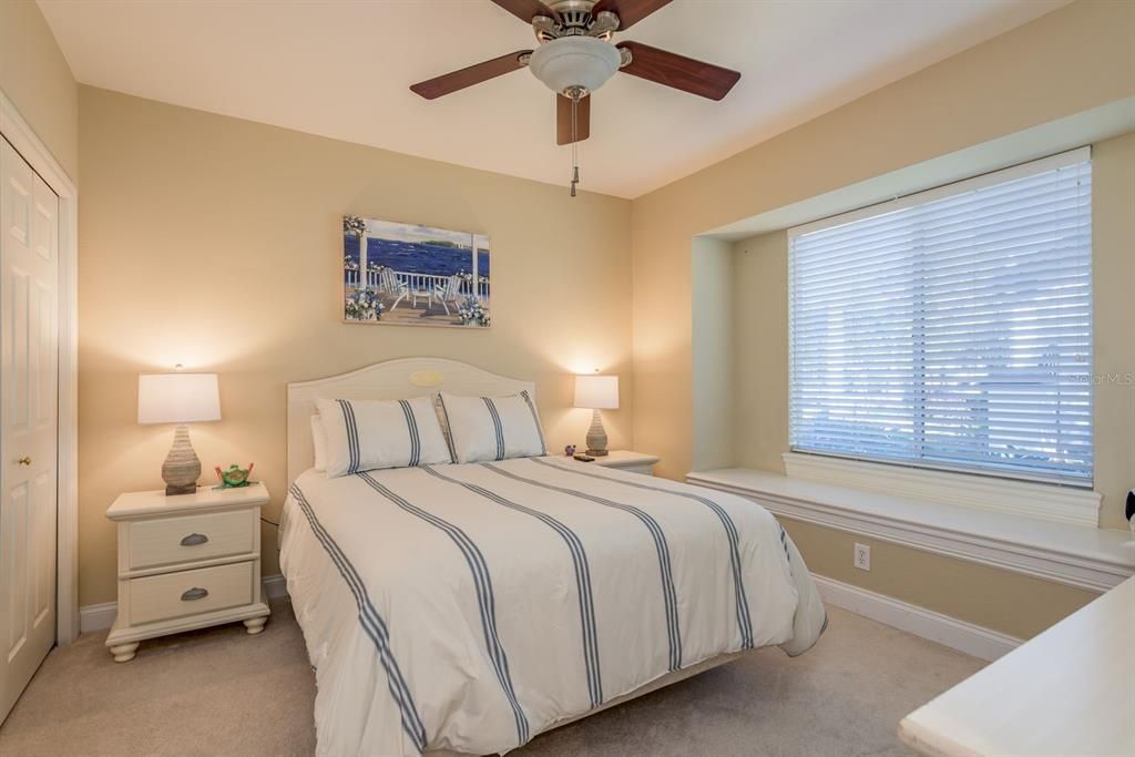 En Venta: $925,000 (4 camas, 3 baños, 3059 Pies cuadrados)