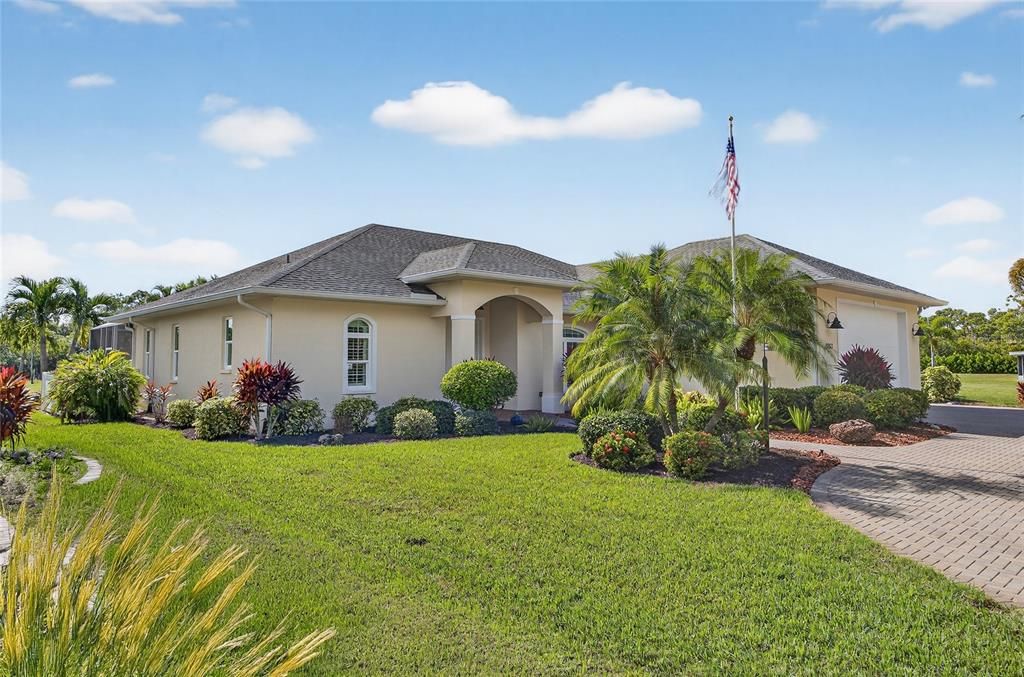 Active With Contract: $599,000 (3 beds, 2 baths, 1947 Square Feet)