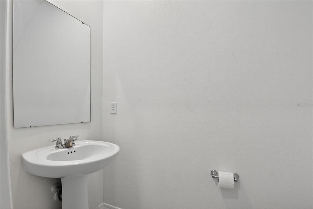 Active With Contract: $349,000 (4 beds, 2 baths, 1870 Square Feet)