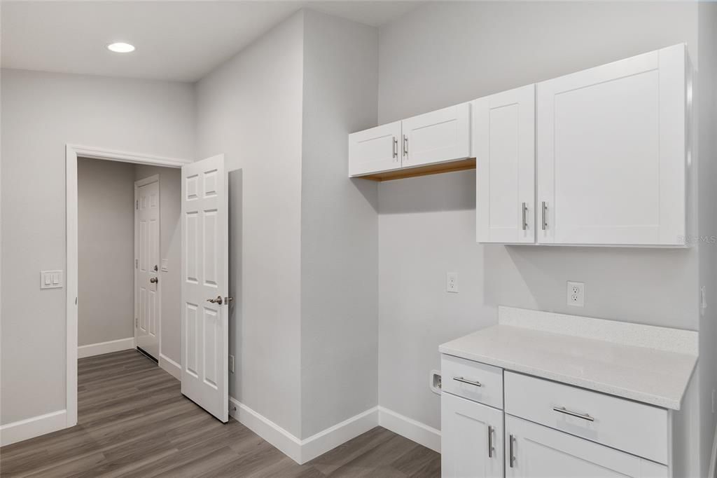 For Sale: $210,900 (3 beds, 2 baths, 1127 Square Feet)