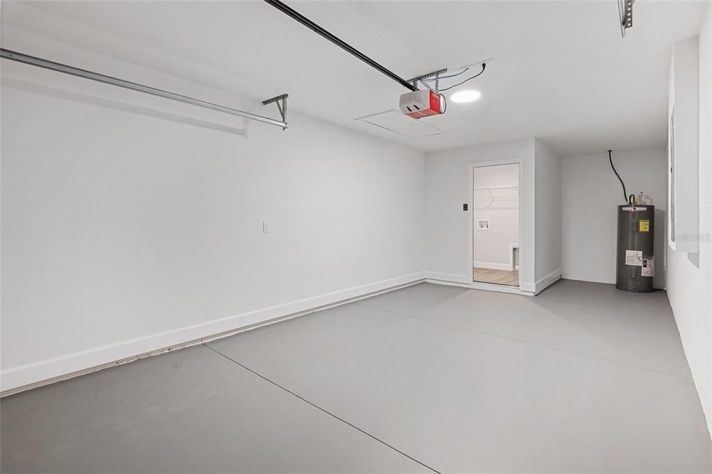 For Sale: $210,900 (3 beds, 2 baths, 1127 Square Feet)