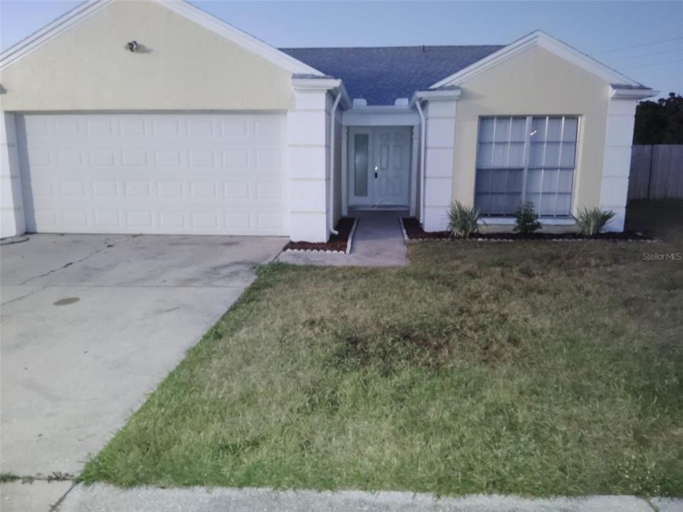 For Rent: $1,895 (3 beds, 2 baths, 1428 Square Feet)