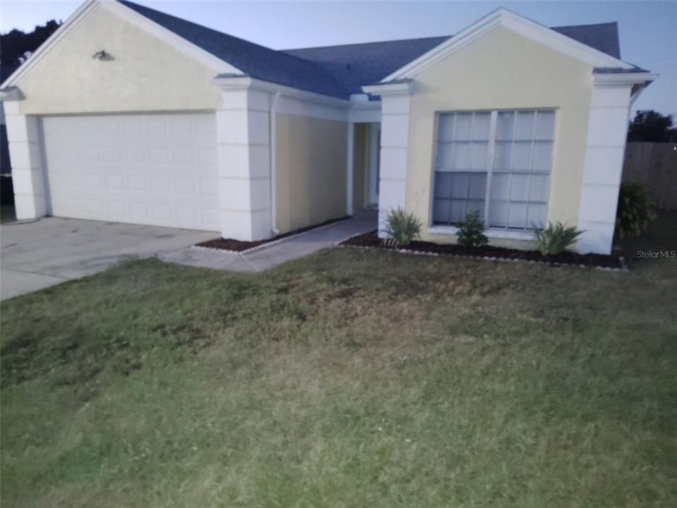 For Rent: $1,895 (3 beds, 2 baths, 1428 Square Feet)