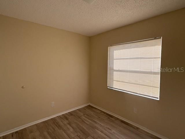 For Rent: $1,895 (3 beds, 2 baths, 1428 Square Feet)