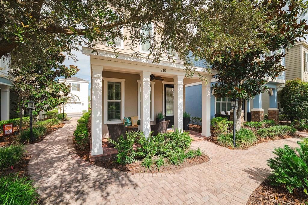 合同活跃: $2,800 (3 贝兹, 2 浴室, 1288 平方英尺)