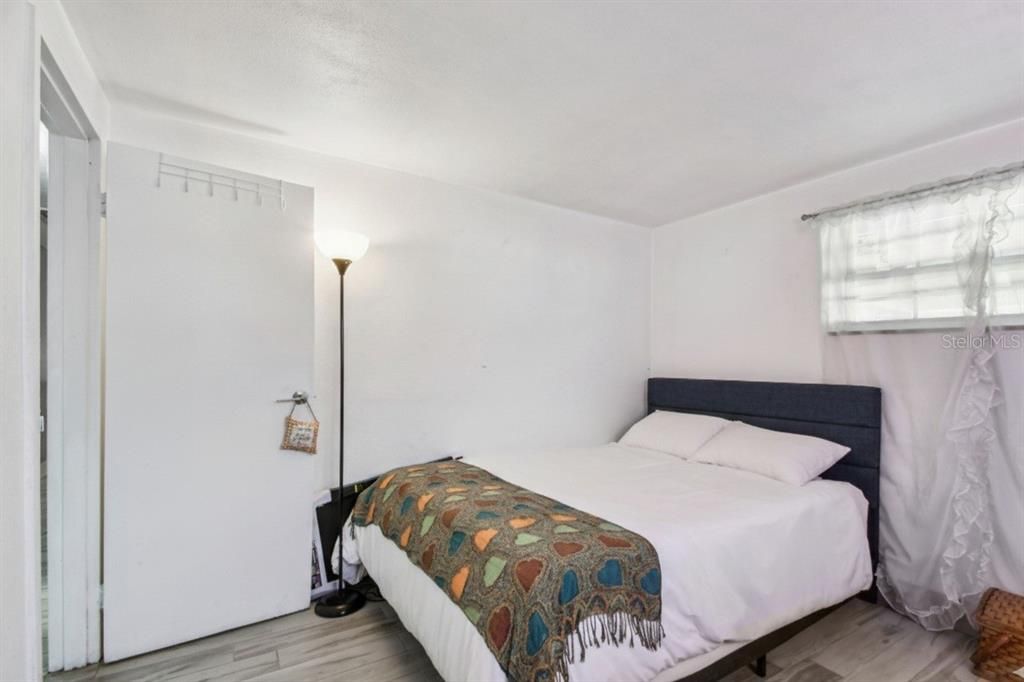 На продажу: $640,000 (3 спален, 0 ванн, 1683 Квадратных фут)