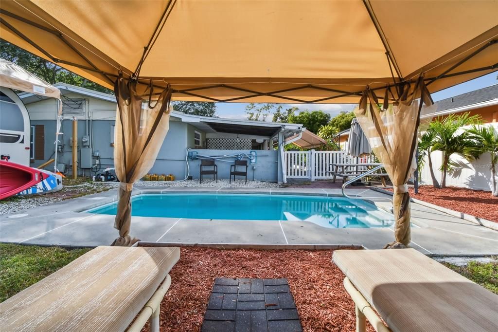 На продажу: $640,000 (3 спален, 0 ванн, 1683 Квадратных фут)