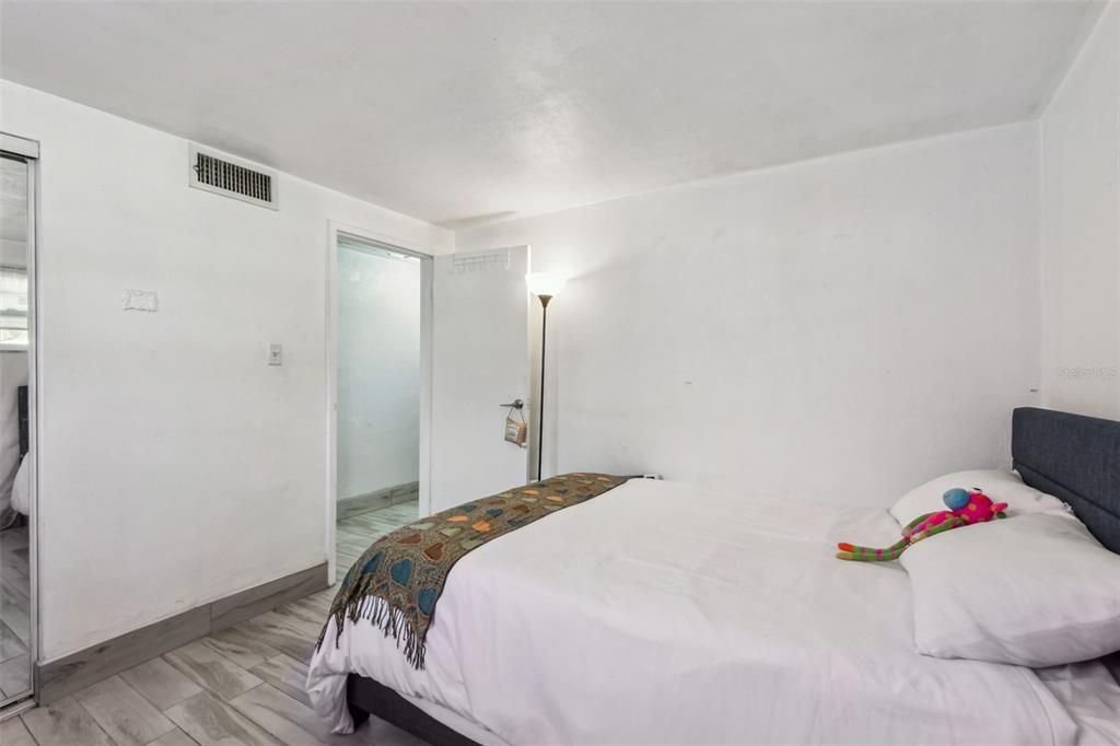 На продажу: $640,000 (3 спален, 0 ванн, 1683 Квадратных фут)