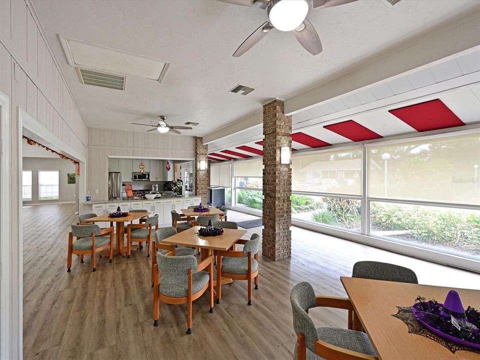 For Sale: $324,900 (2 beds, 2 baths, 1790 Square Feet)