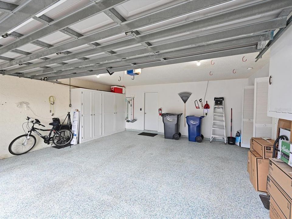 For Sale: $324,900 (2 beds, 2 baths, 1790 Square Feet)