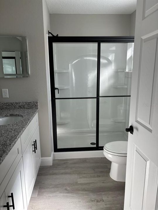 Active With Contract: $239,900 (3 beds, 2 baths, 1405 Square Feet)