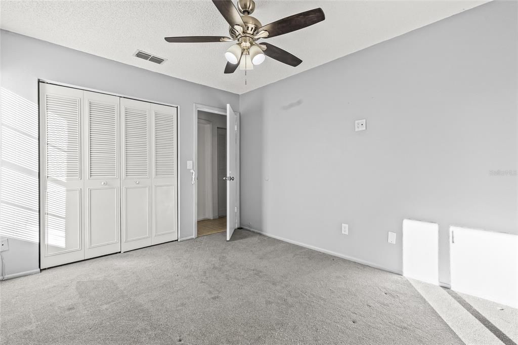 合同活跃: $450,000 (3 贝兹, 2 浴室, 1525 平方英尺)