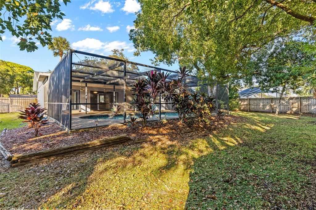 合同活跃: $450,000 (3 贝兹, 2 浴室, 1525 平方英尺)