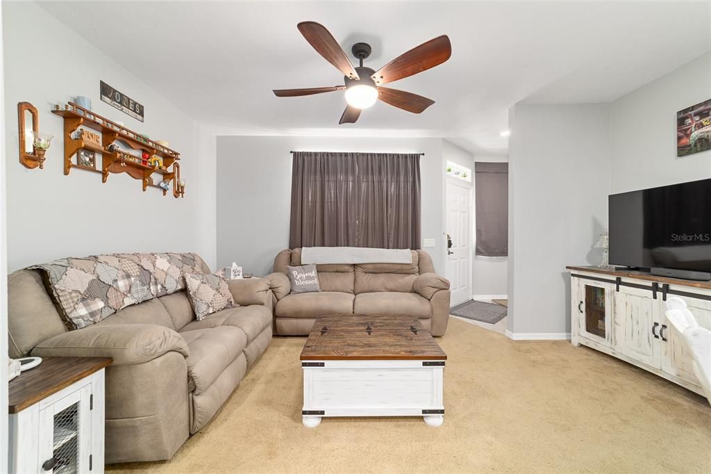 En Venta: $155,000 (2 camas, 2 baños, 989 Pies cuadrados)