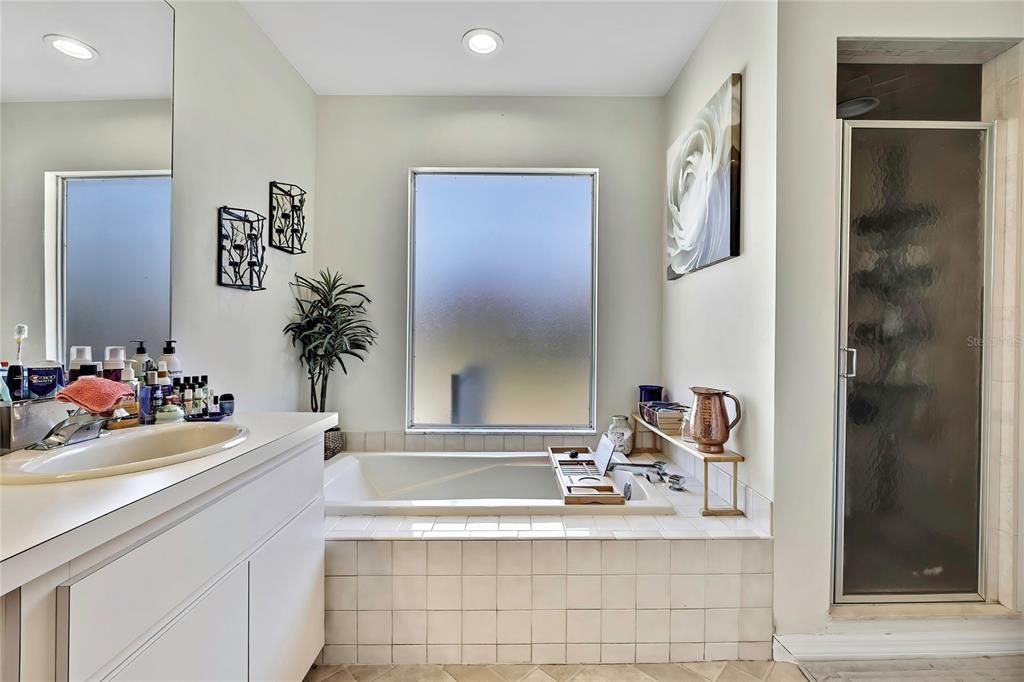 На продажу: $290,000 (3 спален, 2 ванн, 1777 Квадратных фут)