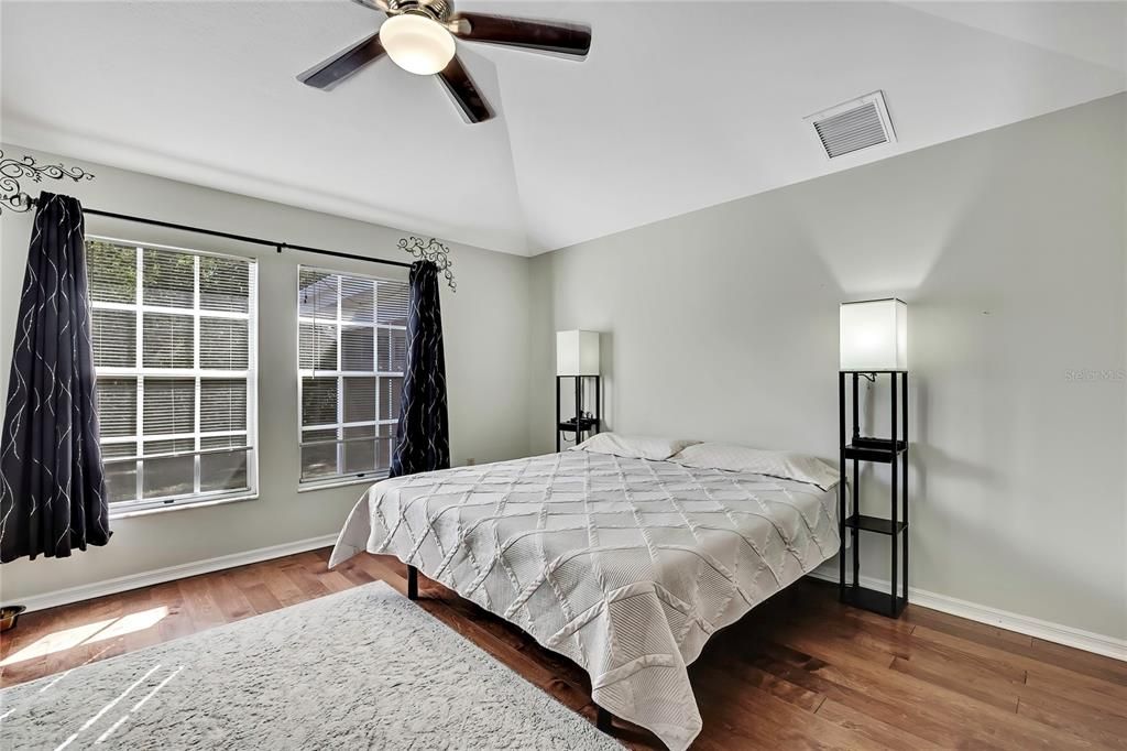 На продажу: $290,000 (3 спален, 2 ванн, 1777 Квадратных фут)