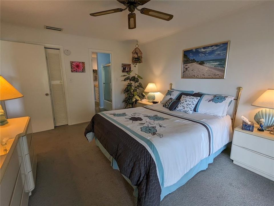 Active With Contract: $74,900 (2 beds, 1 baths, 960 Square Feet)