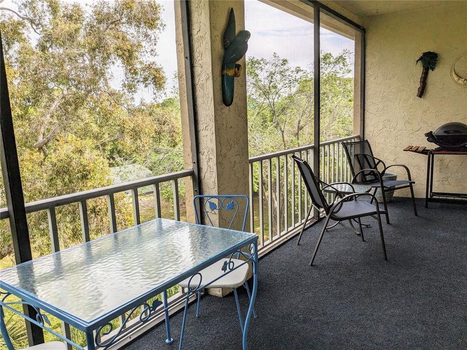 Active With Contract: $74,900 (2 beds, 1 baths, 960 Square Feet)