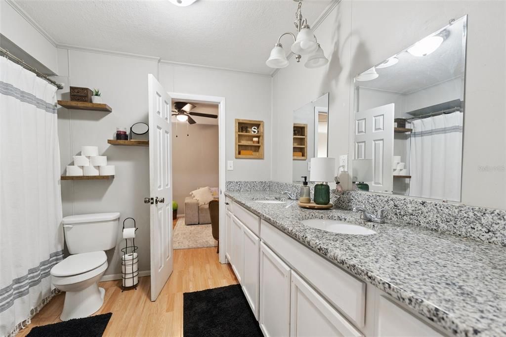 For Sale: $275,000 (3 beds, 1 baths, 1612 Square Feet)