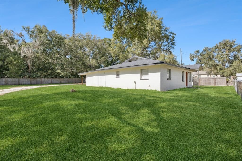 For Sale: $275,000 (3 beds, 1 baths, 1612 Square Feet)