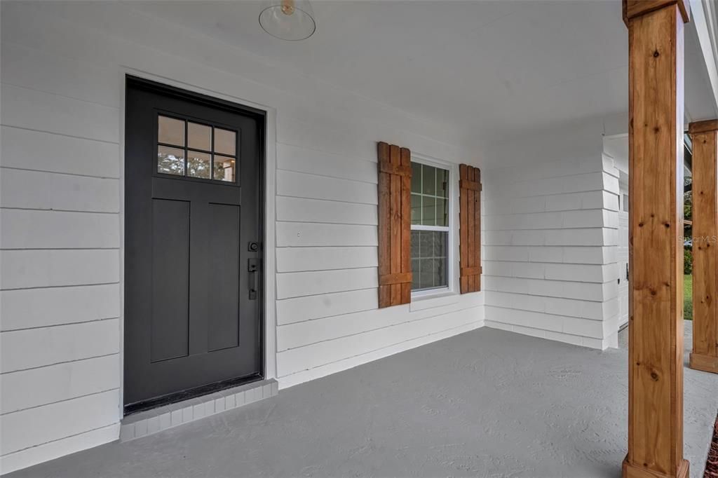 合同活跃: $349,900 (3 贝兹, 2 浴室, 1112 平方英尺)