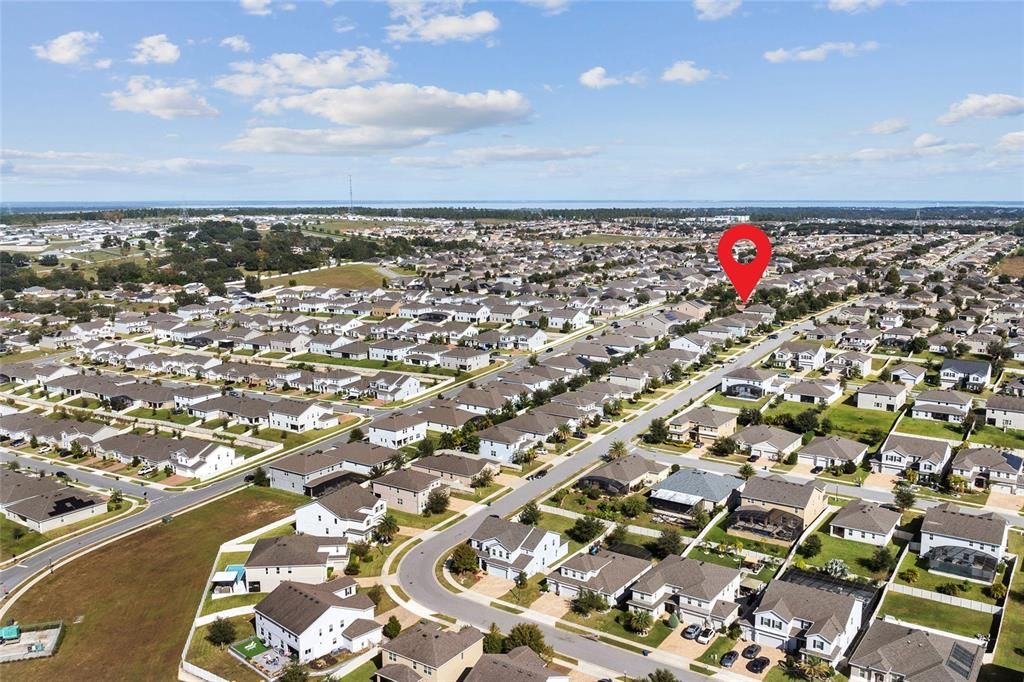 待售: $690,000 (6 贝兹, 4 浴室, 4368 平方英尺)