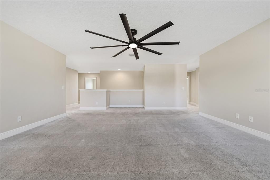 待售: $690,000 (6 贝兹, 4 浴室, 4368 平方英尺)