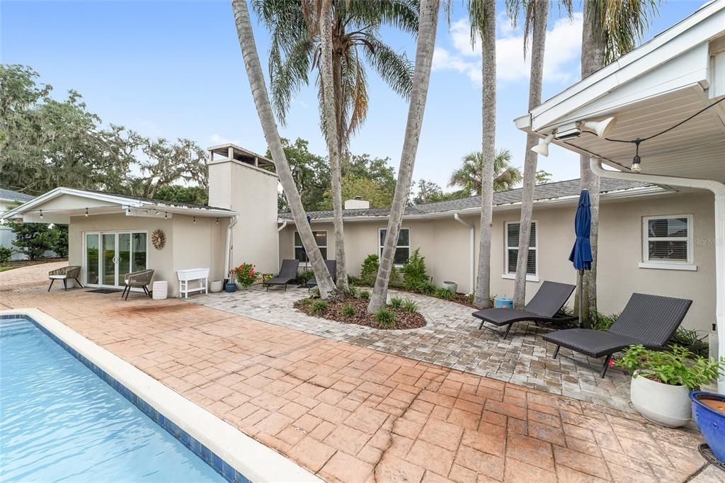 En Venta: $849,000 (4 camas, 3 baños, 3018 Pies cuadrados)