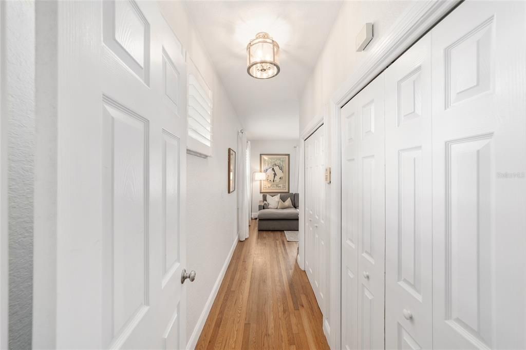 En Venta: $849,000 (4 camas, 3 baños, 3018 Pies cuadrados)