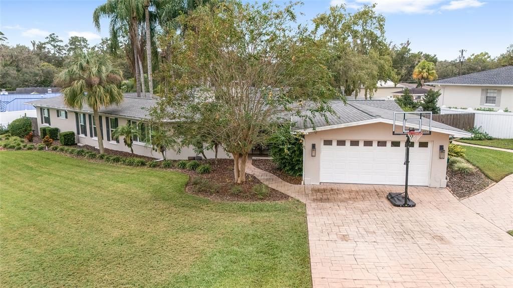 En Venta: $849,000 (4 camas, 3 baños, 3018 Pies cuadrados)