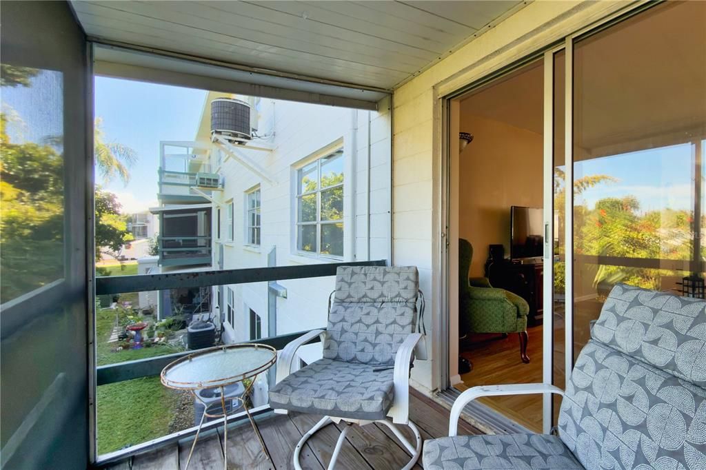 En Venta: $124,950 (2 camas, 2 baños, 840 Pies cuadrados)