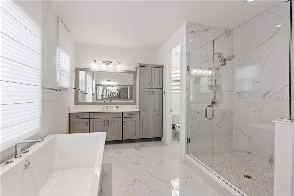 待售: $1,150,000 (5 贝兹, 4 浴室, 3917 平方英尺)