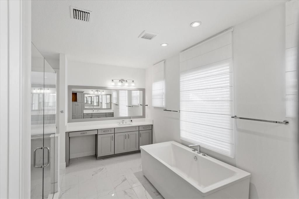 待售: $1,150,000 (5 贝兹, 4 浴室, 3917 平方英尺)